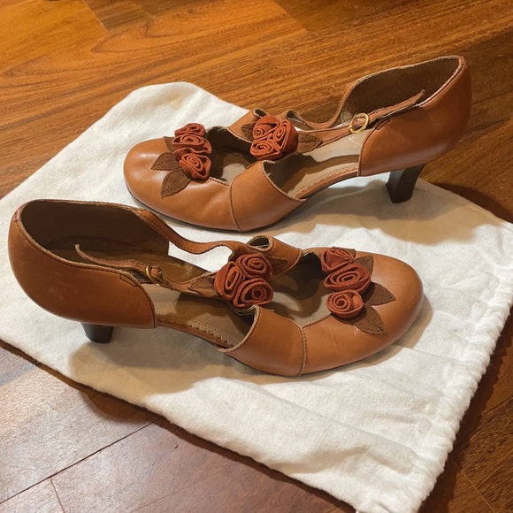 Anthropologie Miss Albright Rosette Heels - Picture 6 of 8